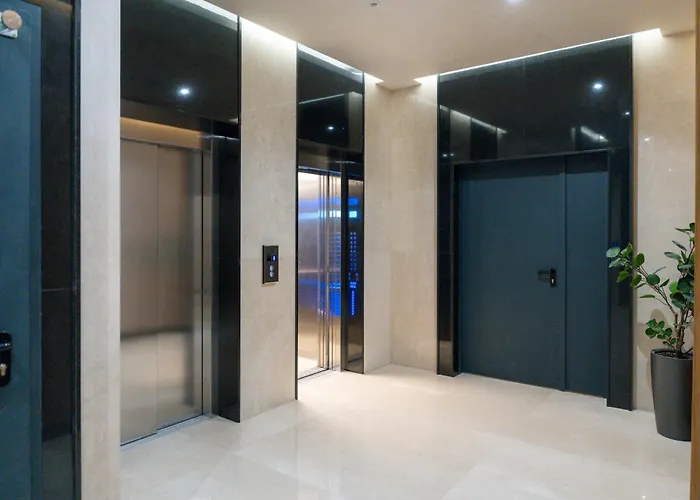 Grand Panorama Apartment *